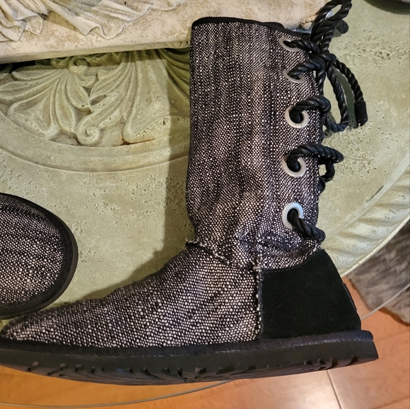 Ugg Canvas Woven Lace Up Boots 2822 - Picture 12 of 14